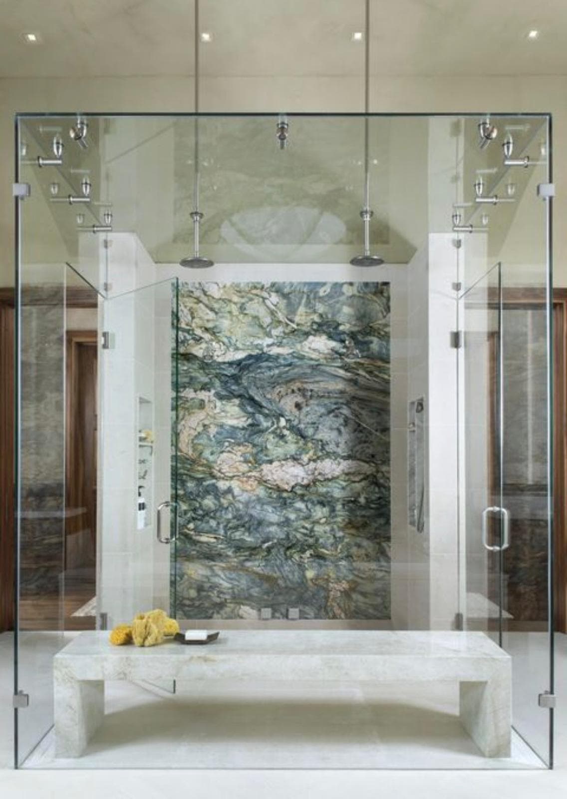 Salle de bain prestige en marbre — Paris 16e